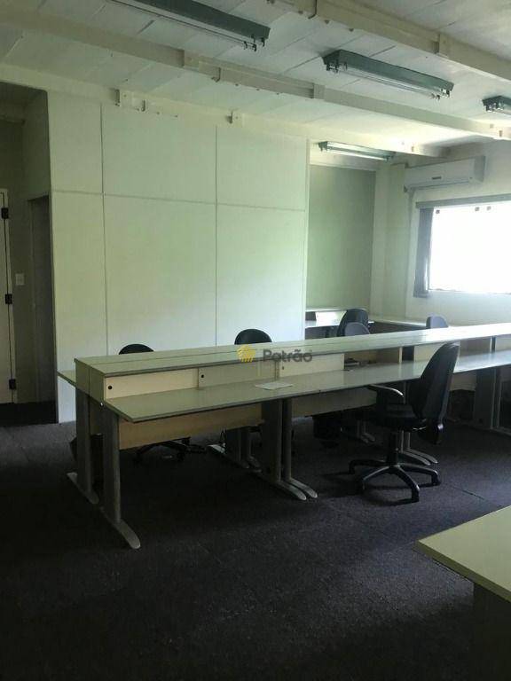 Casa para alugar com 5 quartos, 600m² - Foto 21