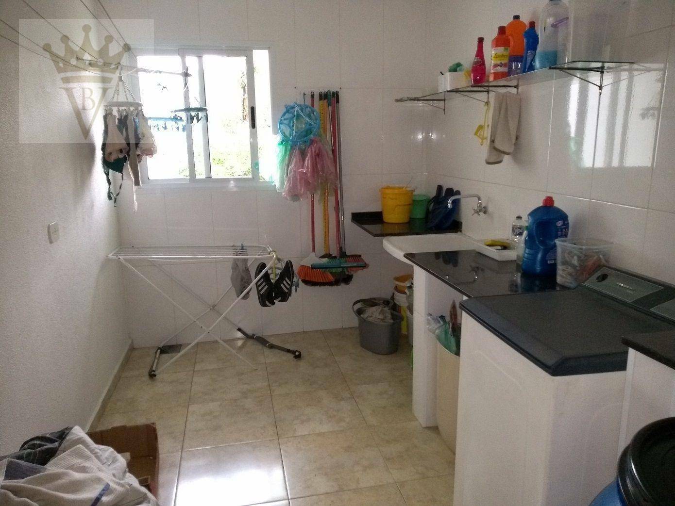 Sobrado à venda com 3 quartos, 300m² - Foto 8