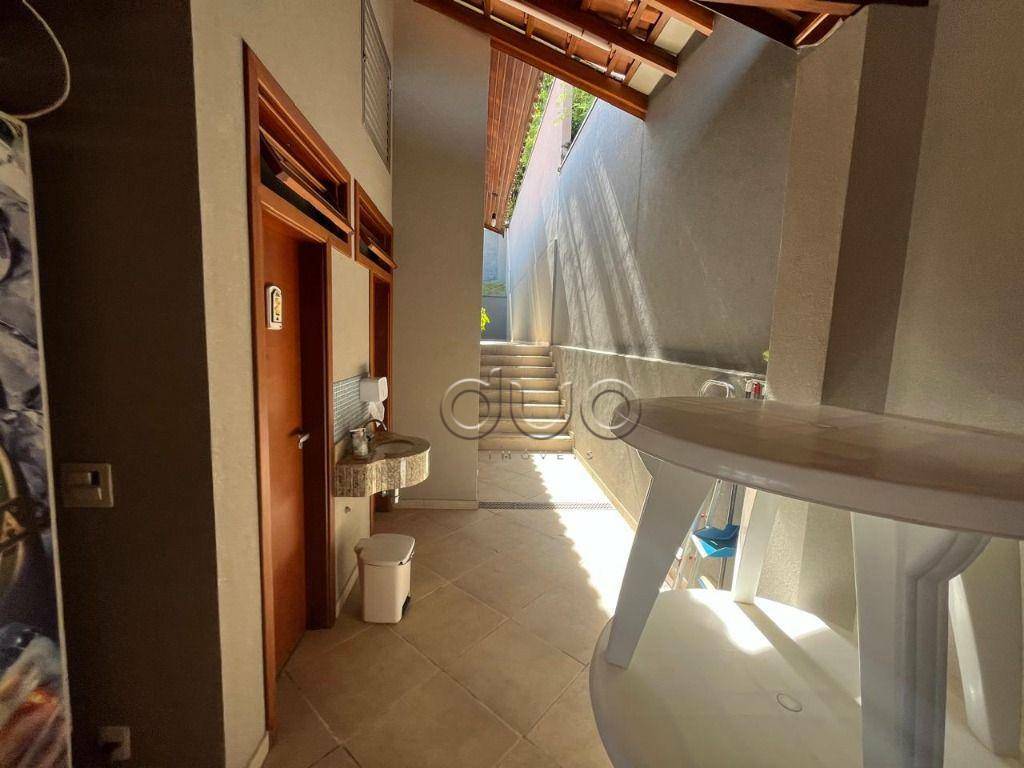 Casa à venda com 4 quartos, 367m² - Foto 25