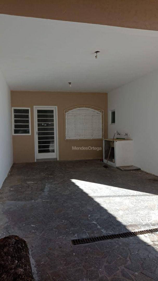 Casa à venda com 2 quartos, 138m² - Foto 6