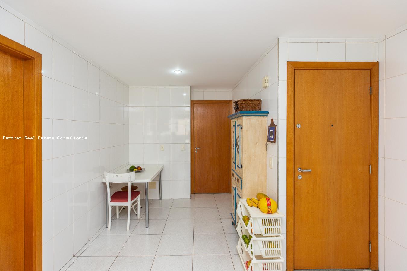 Apartamento à venda com 3 quartos, 188m² - Foto 29