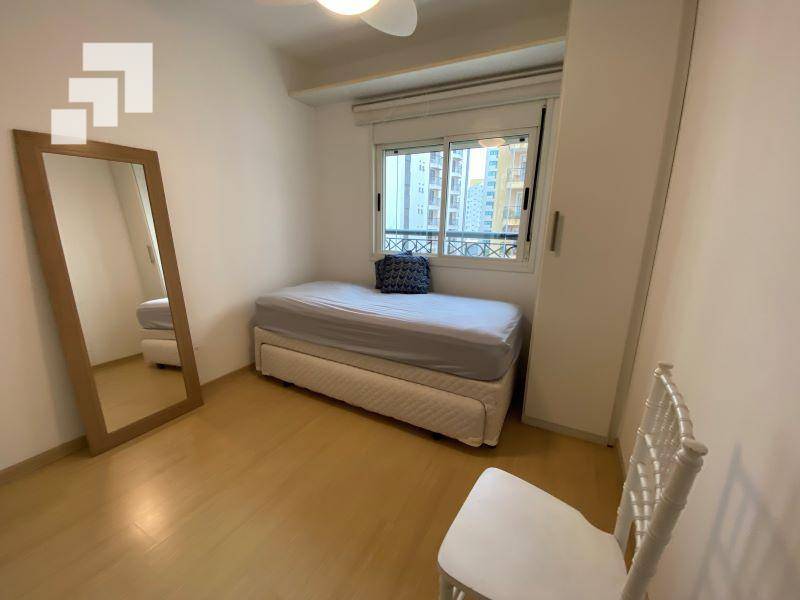 Apartamento à venda com 2 quartos, 72m² - Foto 11