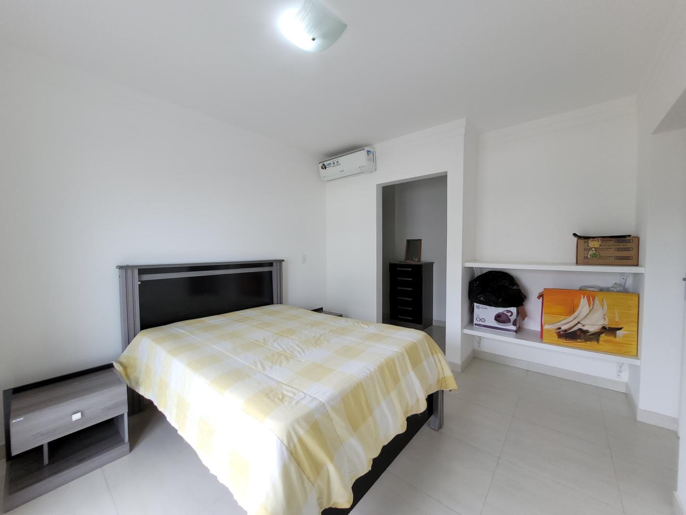 Apartamento à venda com 4 quartos, 214m² - Foto 25