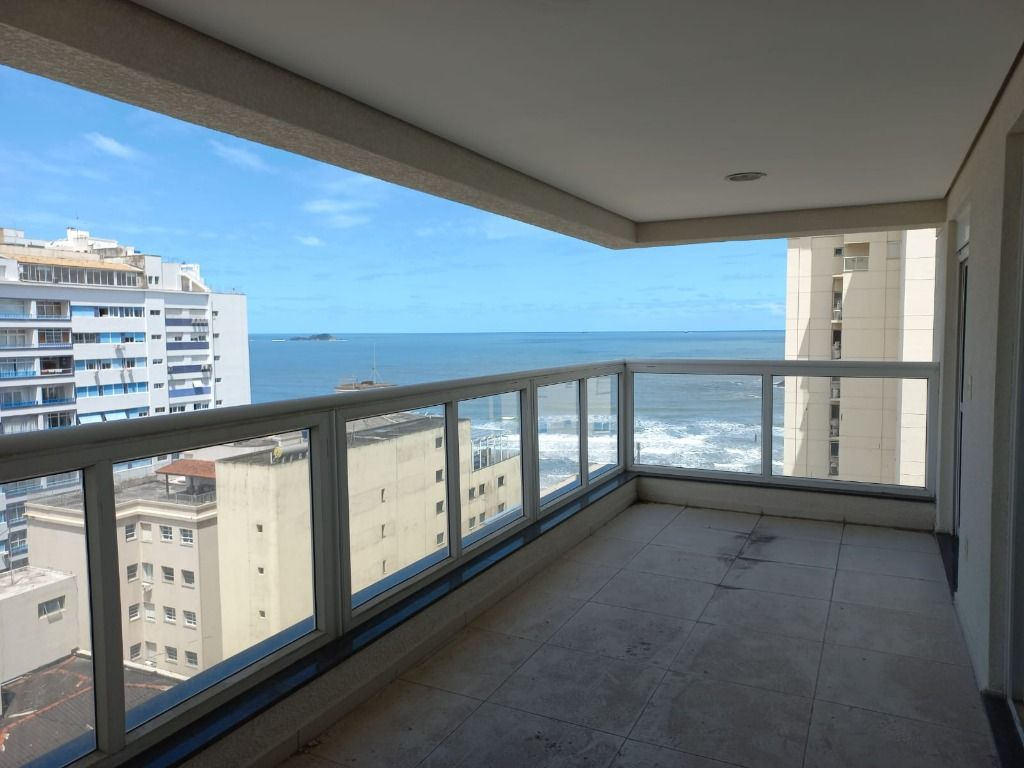 Apartamento à venda com 3 quartos, 140m² - Foto 2