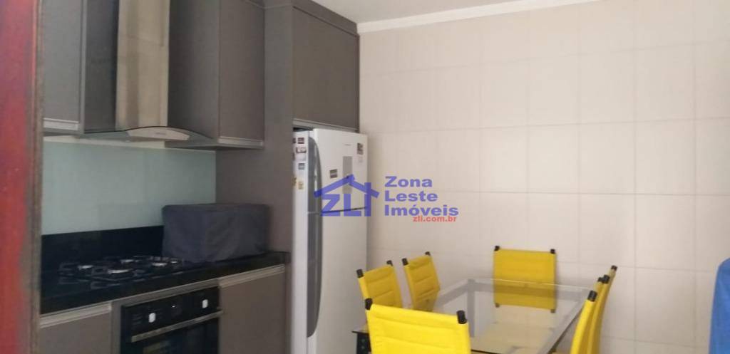 Sobrado à venda com 3 quartos, 150m² - Foto 4