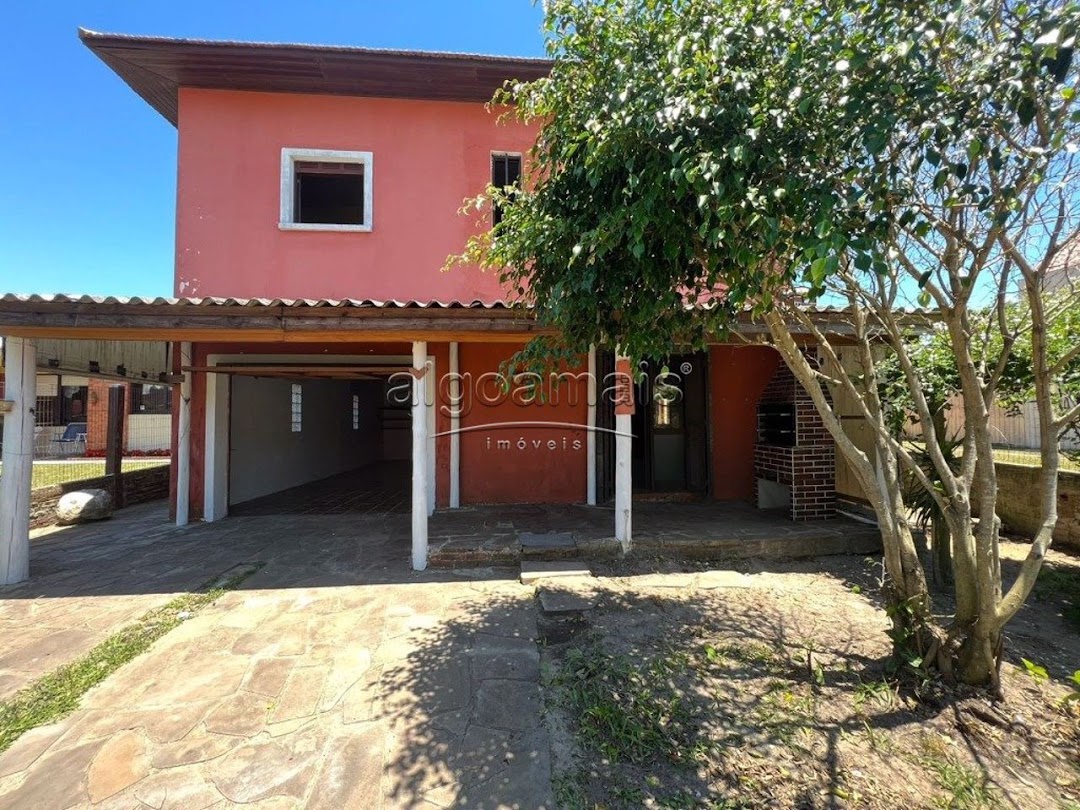 Casa à venda com 4 quartos, 180m² - Foto 2