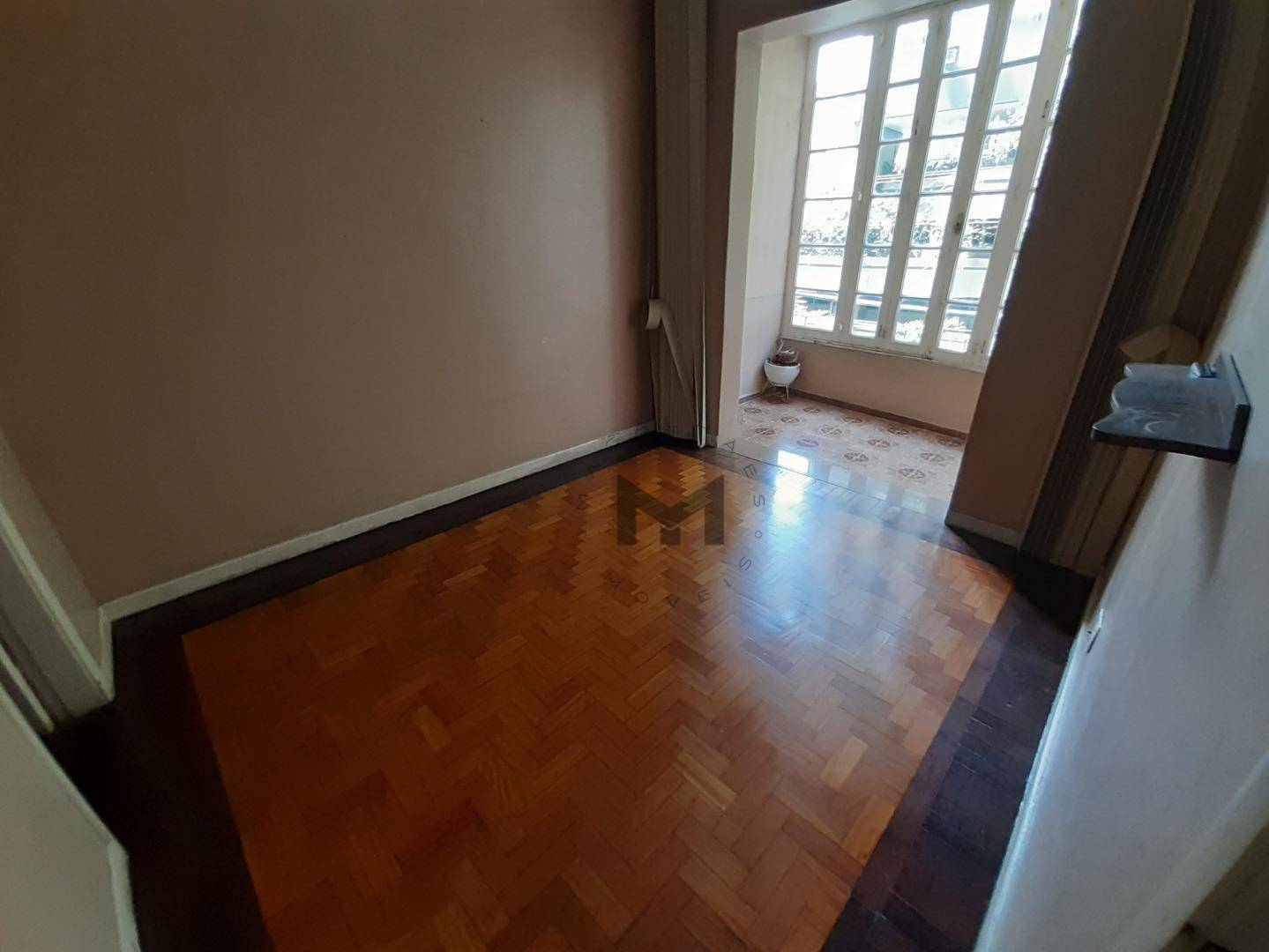 Apartamento à venda com 3 quartos, 140m² - Foto 10