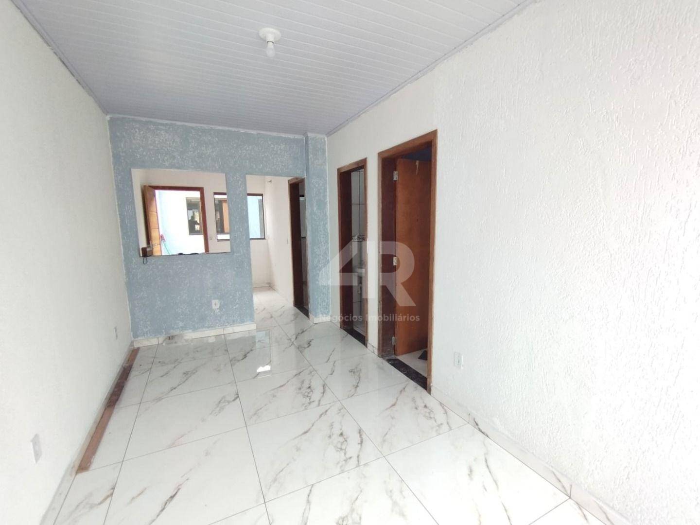 Casa à venda com 2 quartos, 67m² - Foto 2