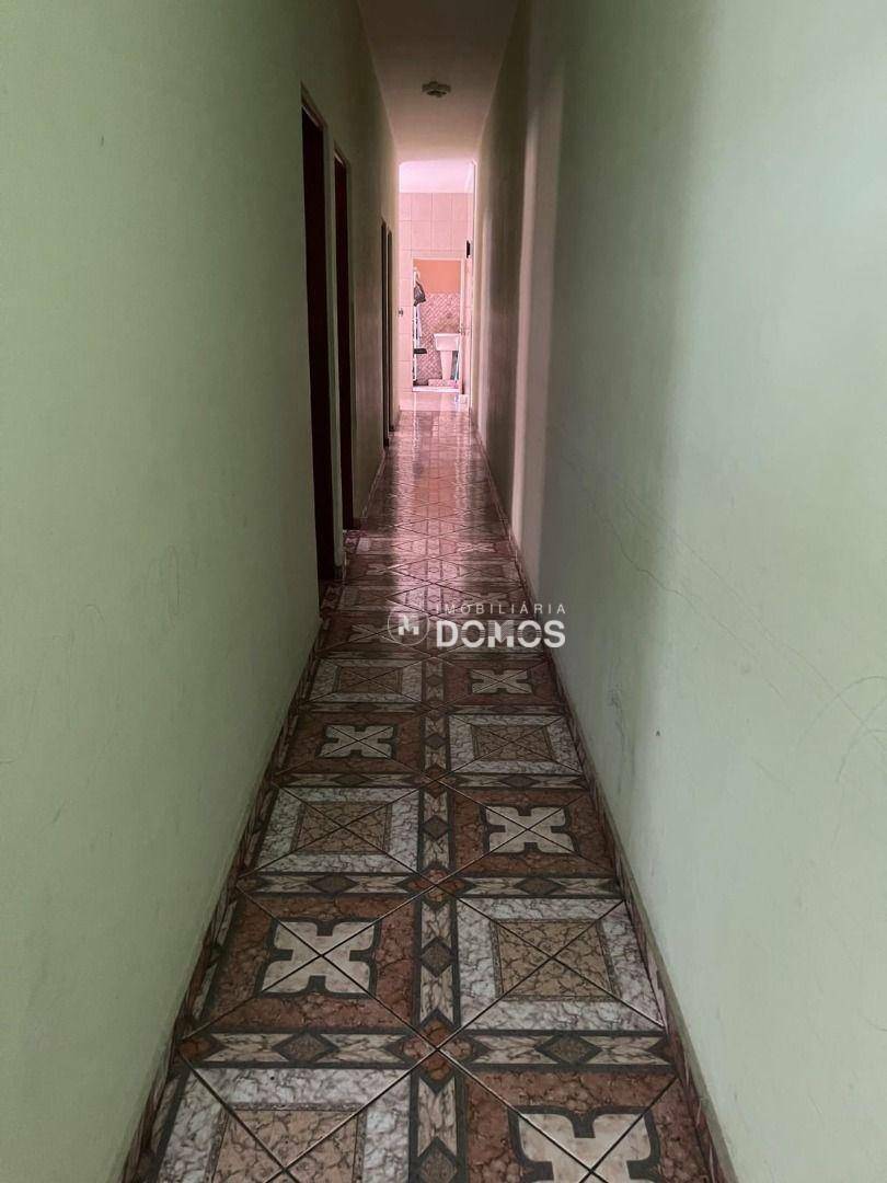 Casa à venda com 3 quartos, 300m² - Foto 12