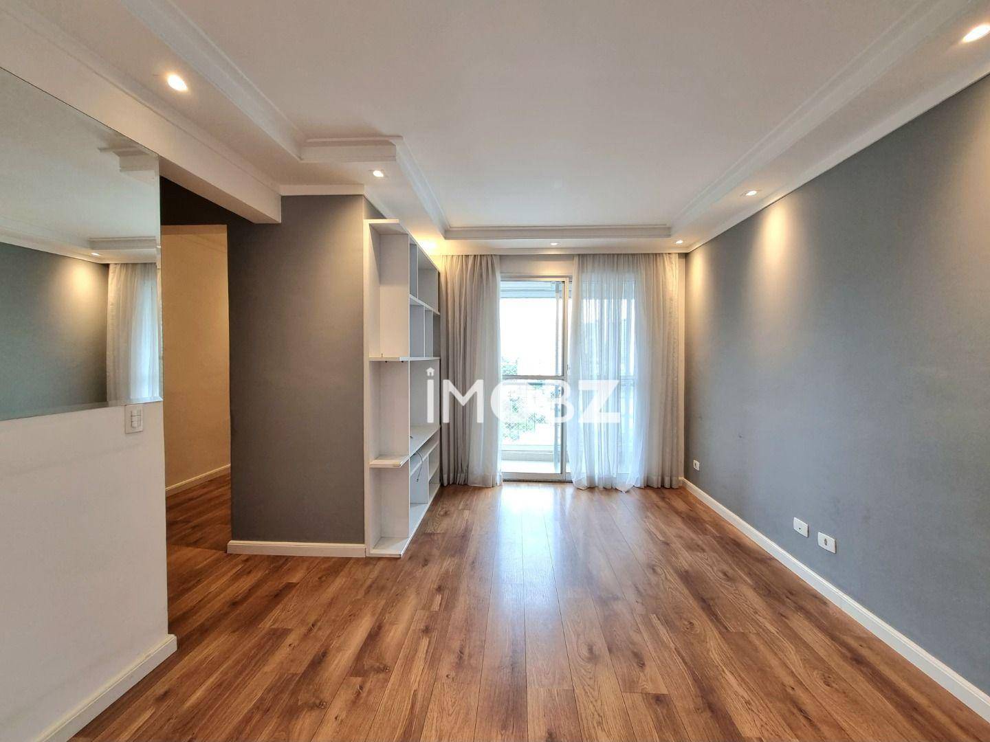 Apartamento à venda com 3 quartos, 62m² - Foto 1