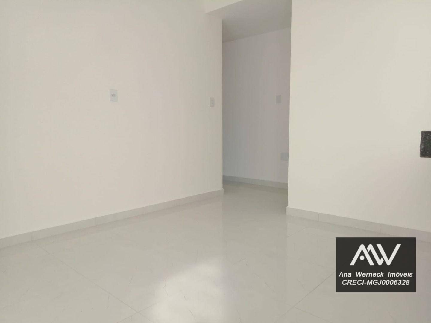 Casa à venda com 2 quartos, 120m² - Foto 1