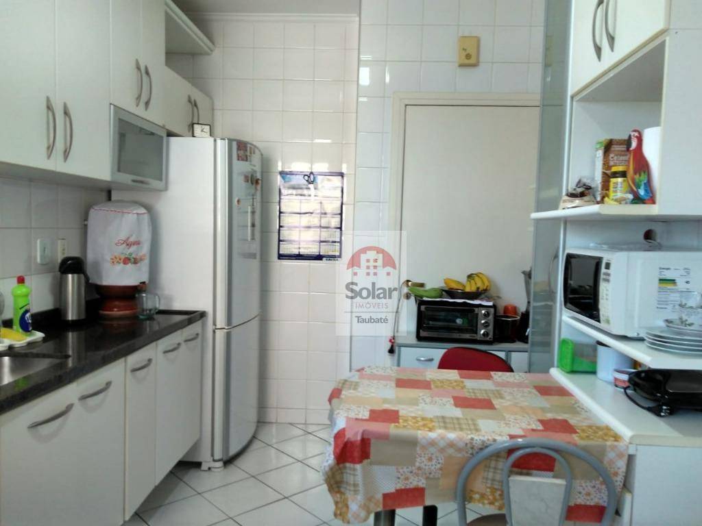 Apartamento à venda com 3 quartos, 115m² - Foto 1