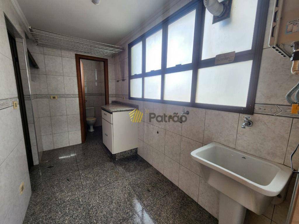 Apartamento à venda com 3 quartos, 150m² - Foto 17