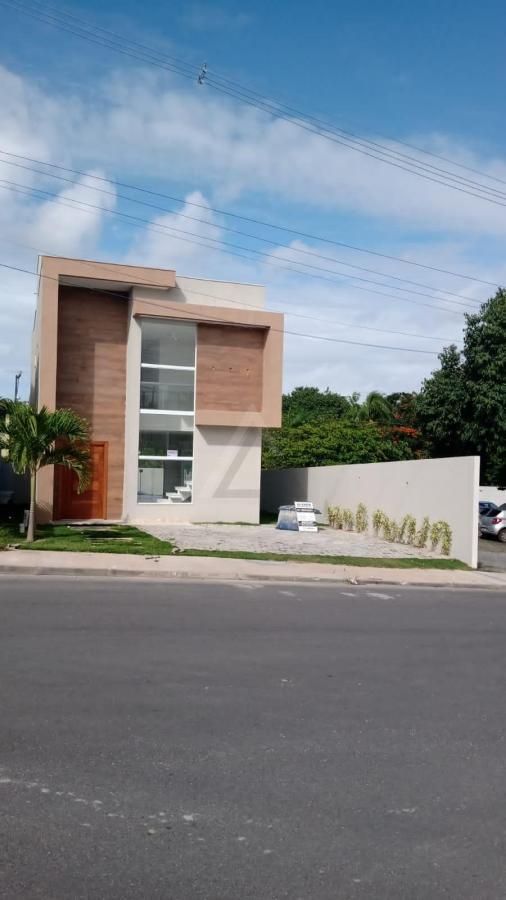 Casa de Condomínio à venda com 4 quartos, 180m² - Foto 2