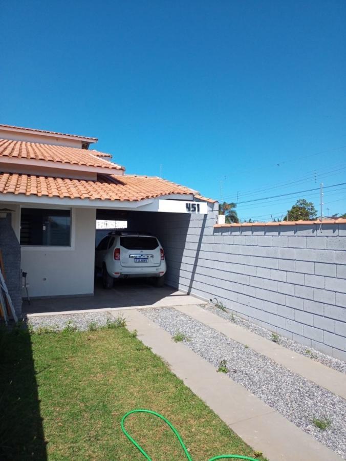 Casa à venda com 2 quartos, 130m² - Foto 1