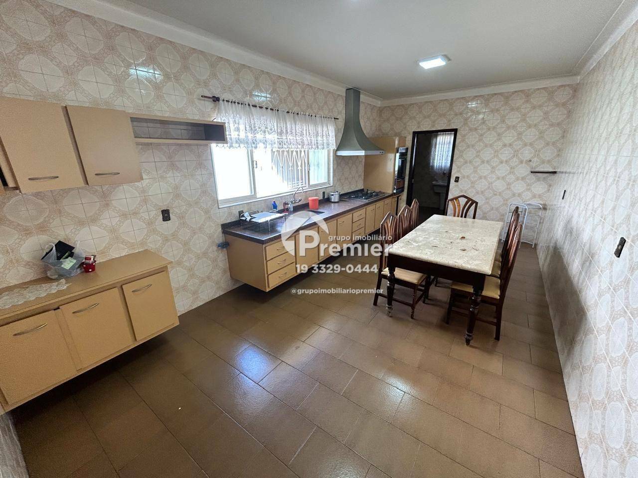 Casa para alugar com 3 quartos, 300m² - Foto 27