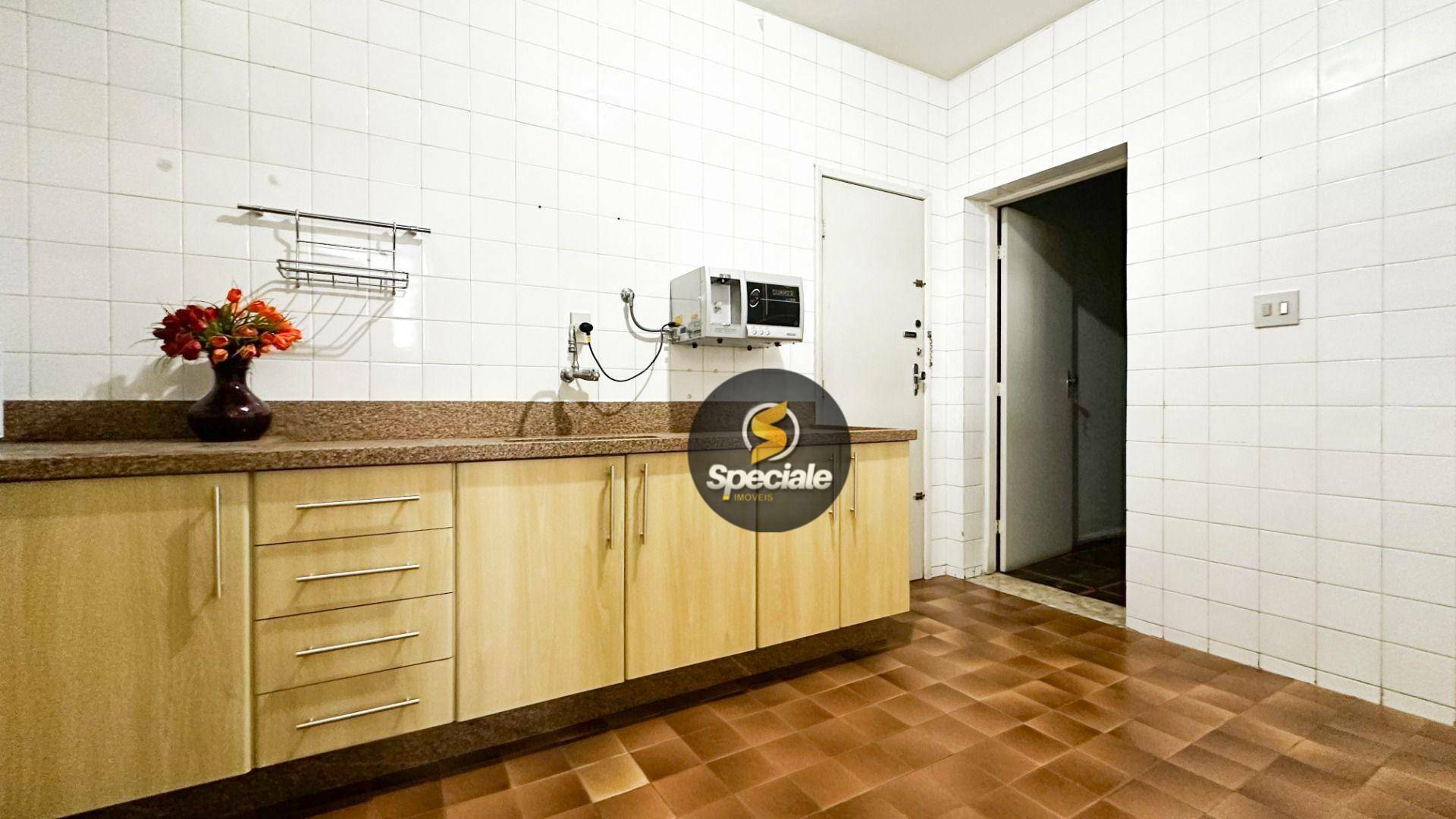 Apartamento à venda com 3 quartos, 128m² - Foto 11