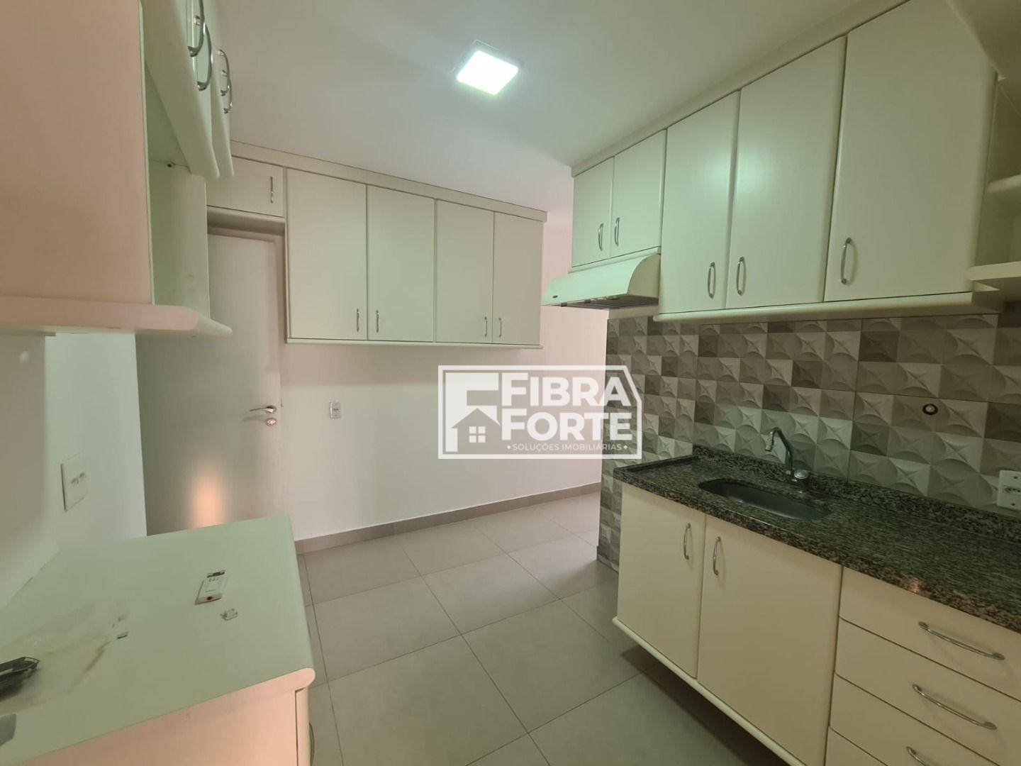 Apartamento à venda com 3 quartos, 85m² - Foto 22