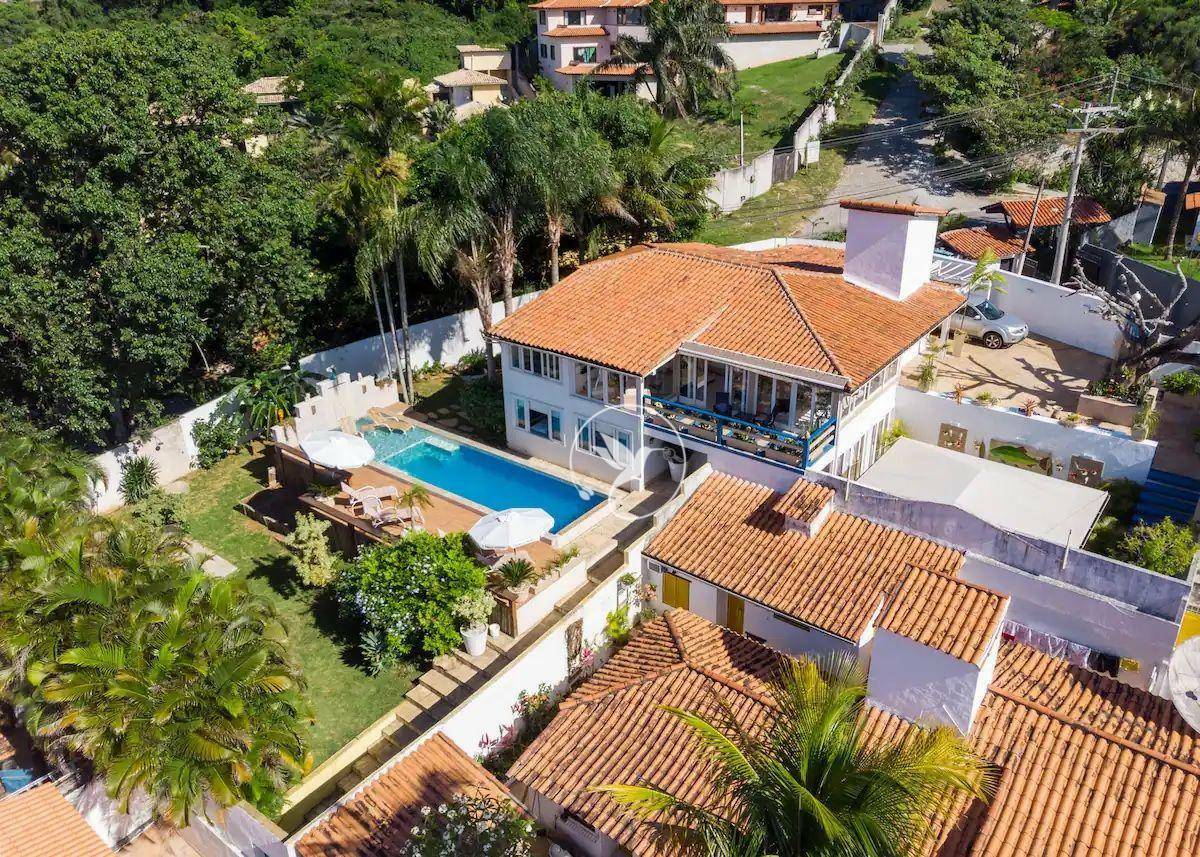 Casa de Condomínio à venda com 5 quartos, 345m² - Foto 1