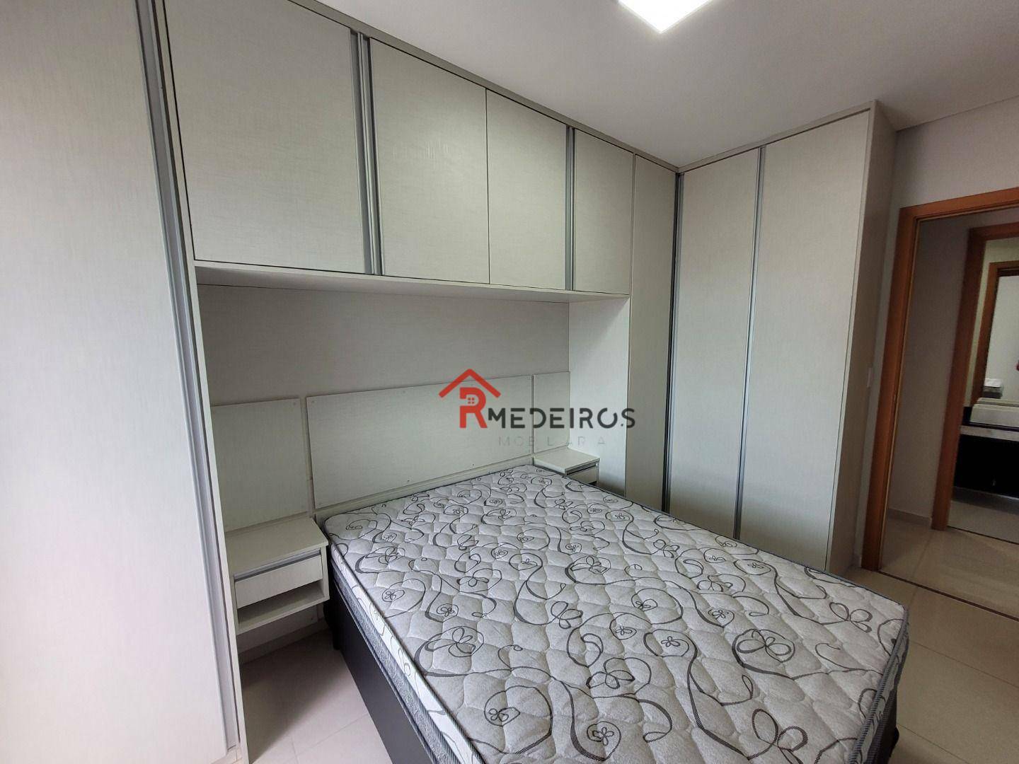 Apartamento à venda com 2 quartos, 78m² - Foto 11