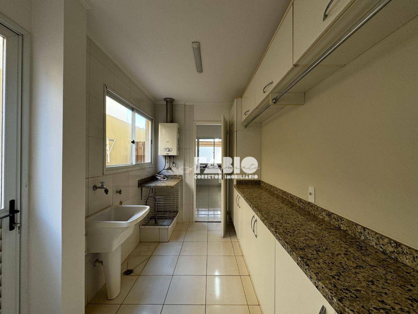 Casa de Condomínio à venda com 4 quartos, 250m² - Foto 14