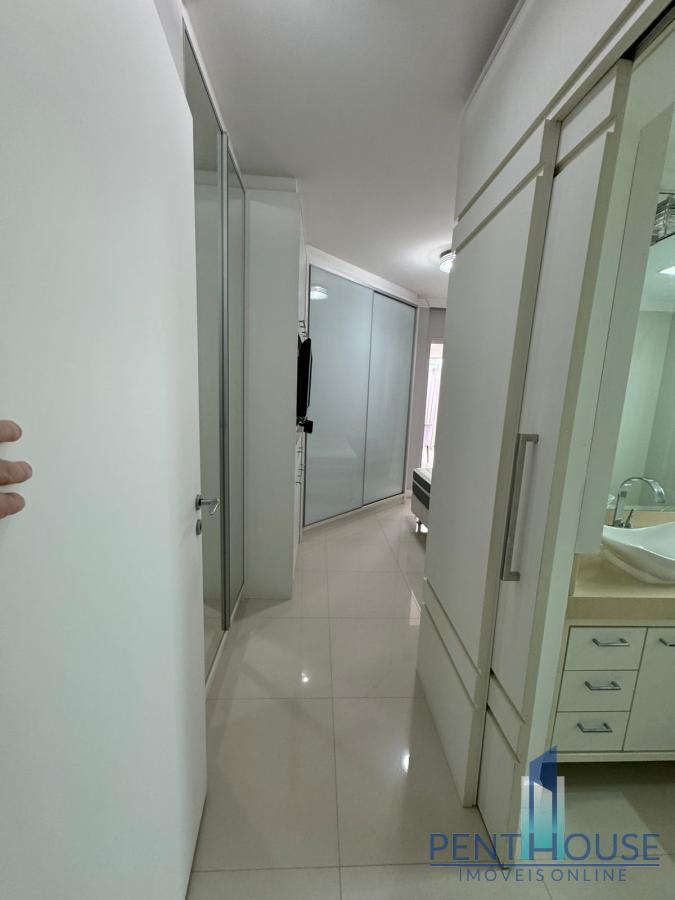 Apartamento à venda com 3 quartos, 144m² - Foto 19