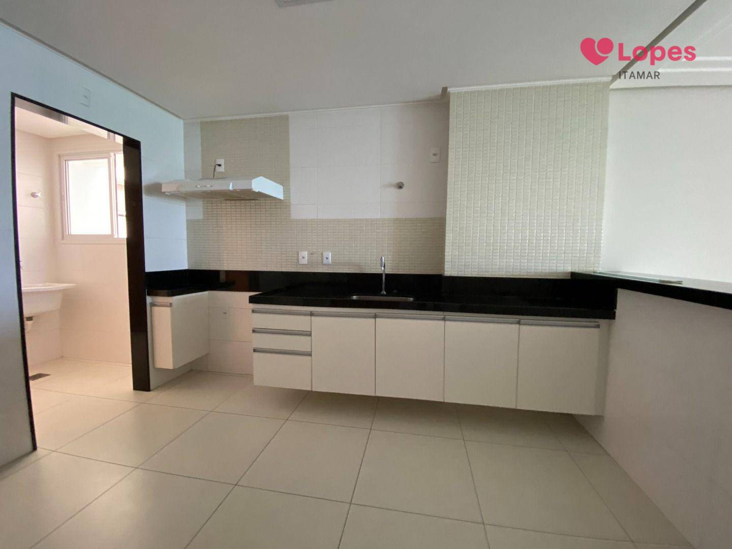 Apartamento à venda e aluguel com 3 quartos, 150m² - Foto 9