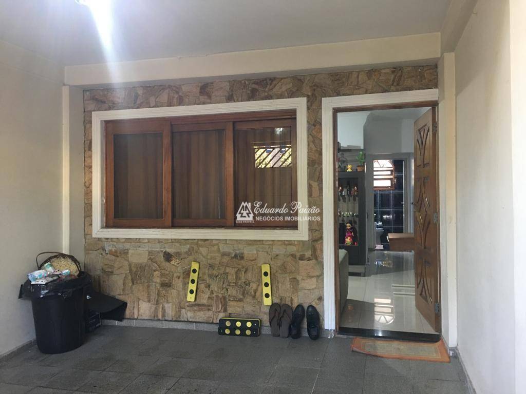 Sobrado à venda com 2 quartos, 151m² - Foto 1