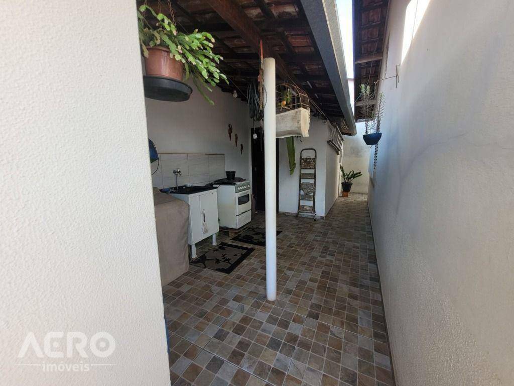 Casa à venda com 2 quartos, 156m² - Foto 20