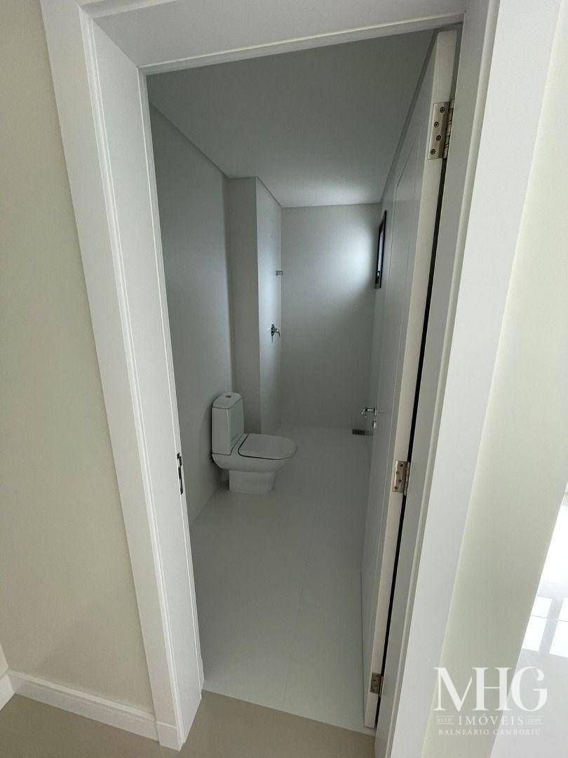 Apartamento à venda com 4 quartos, 182m² - Foto 14