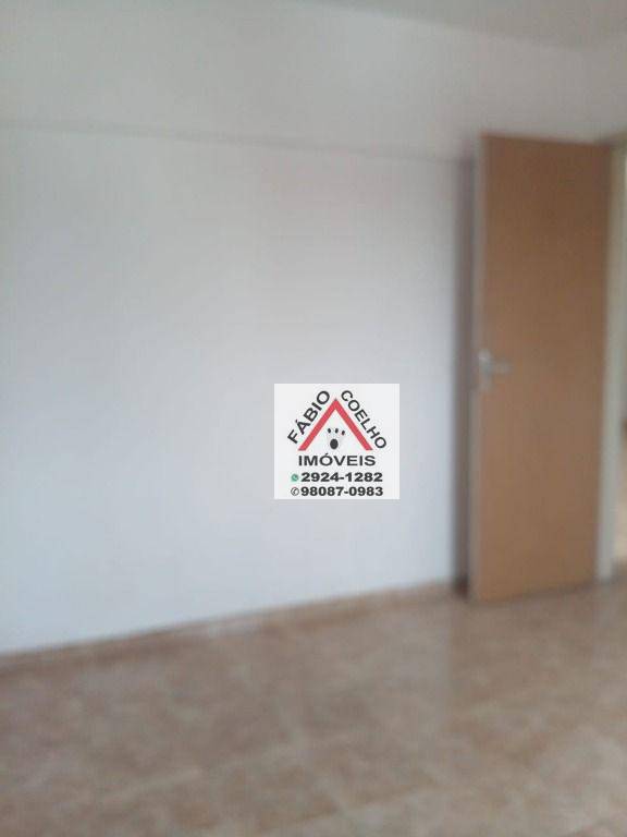 Apartamento à venda com 2 quartos, 58m² - Foto 17