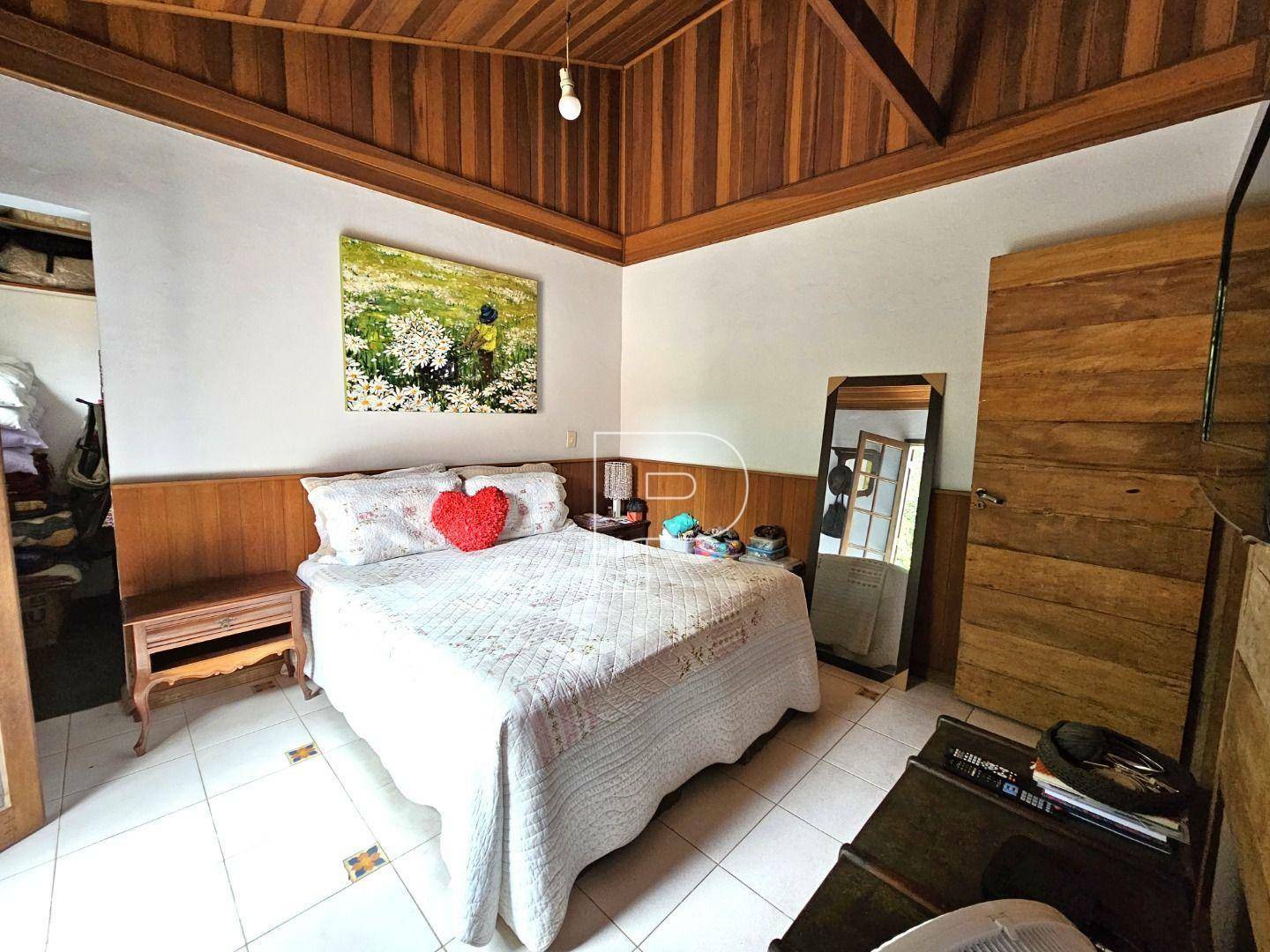 Casa à venda com 3 quartos, 250m² - Foto 17