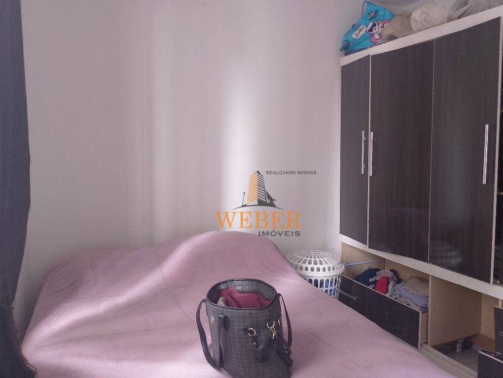 Apartamento à venda com 2 quartos, 70m² - Foto 14