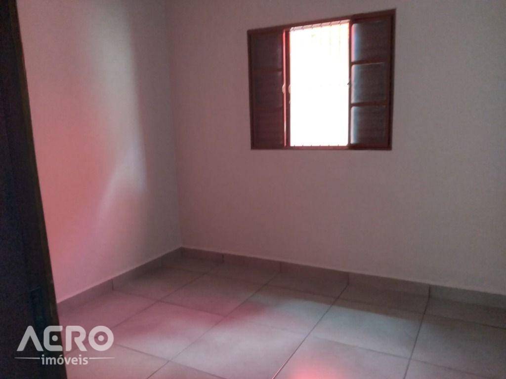 Casa à venda com 3 quartos, 106m² - Foto 12