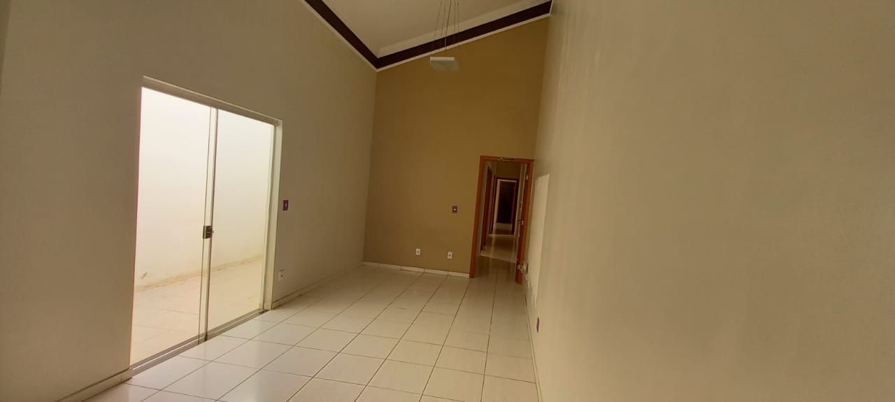 Casa à venda com 3 quartos, 150m² - Foto 3