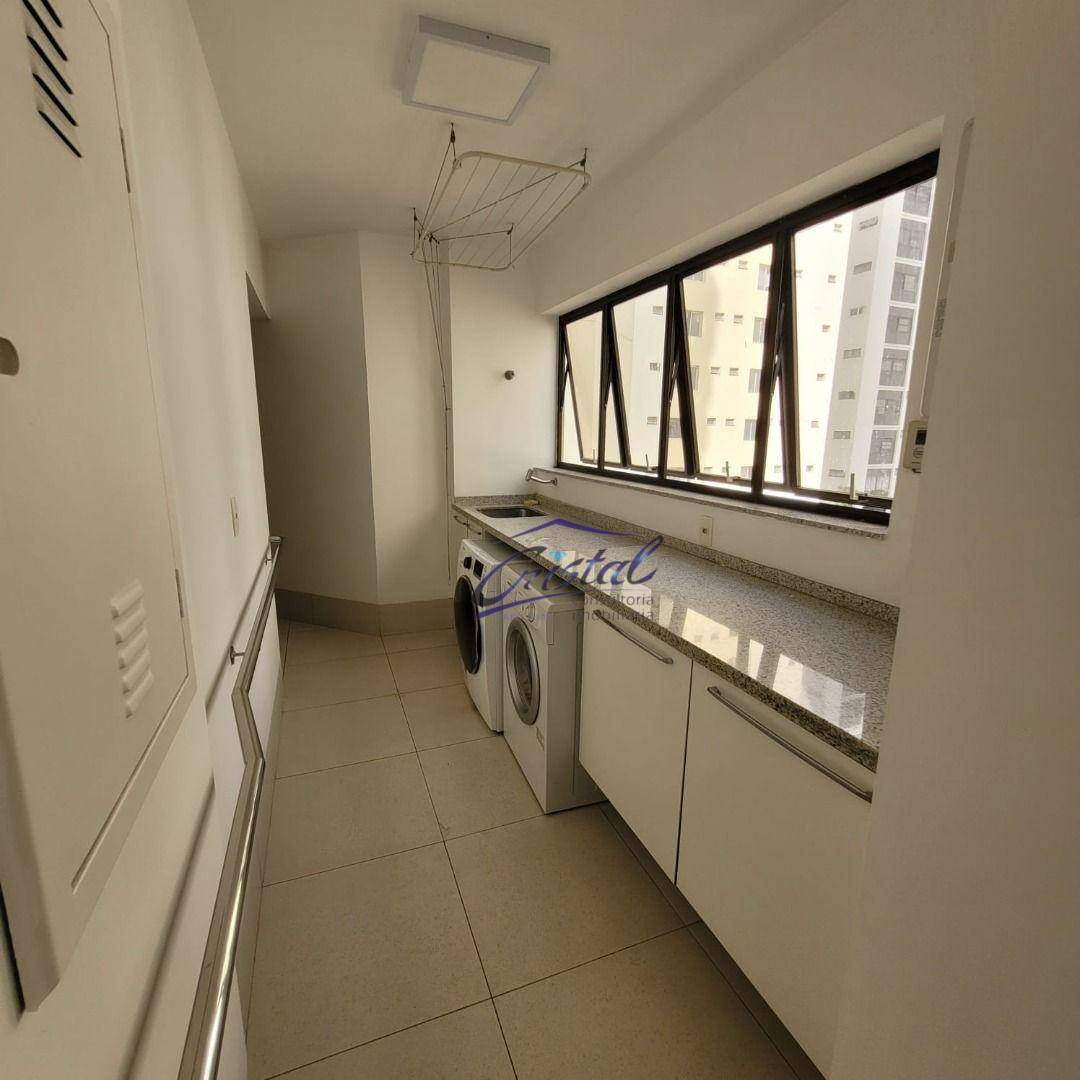 Apartamento para alugar com 2 quartos, 157m² - Foto 18