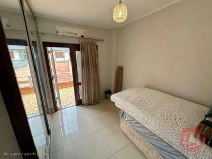 Casa para alugar com 4 quartos, 200m² - Foto 13