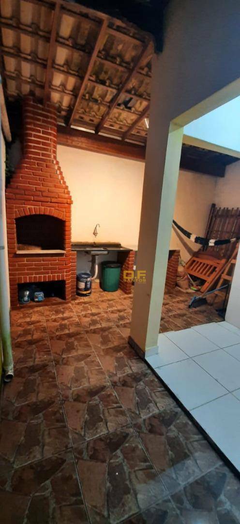 Casa à venda com 2 quartos, 60m² - Foto 10