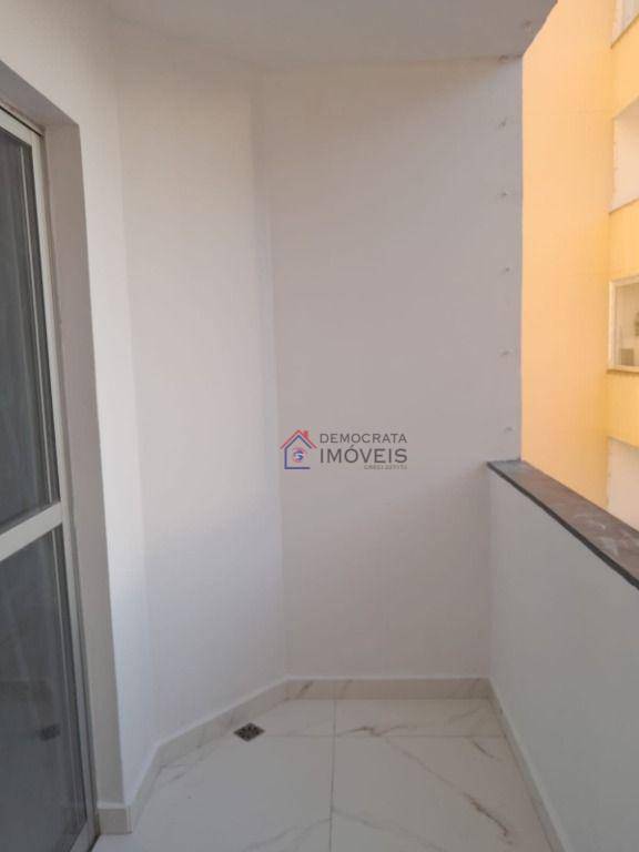 Apartamento à venda com 2 quartos, 62m² - Foto 5