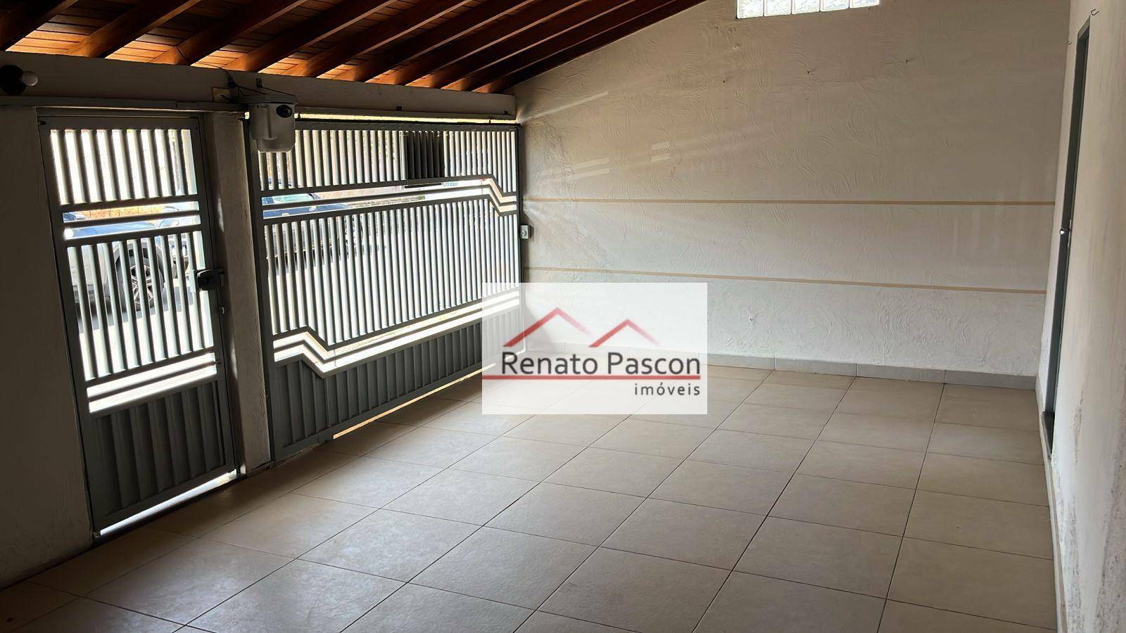 Casa à venda com 3 quartos, 176m² - Foto 1