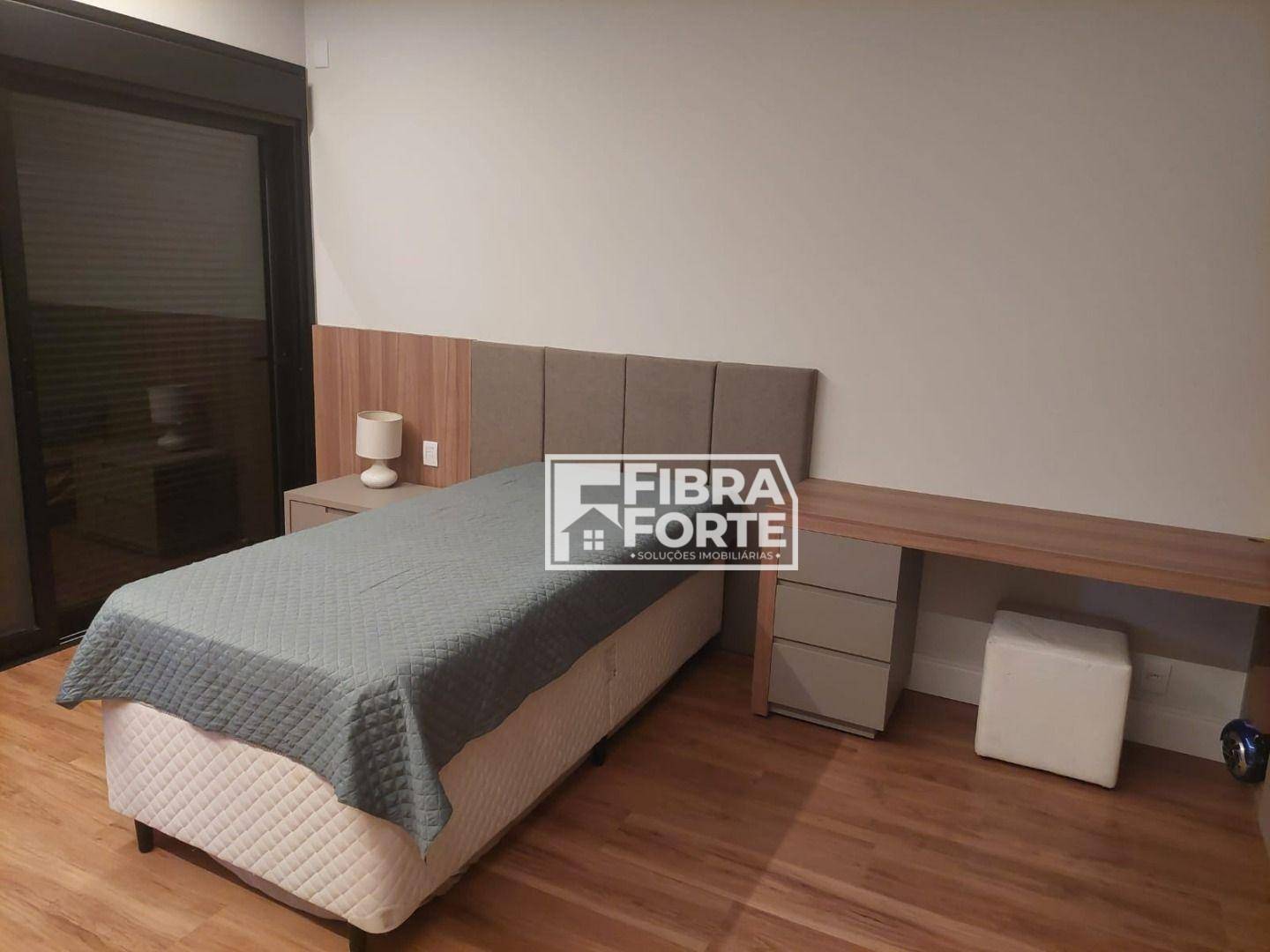 Casa de Condomínio para alugar com 5 quartos, 407m² - Foto 10