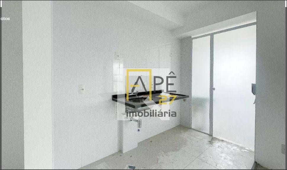 Apartamento à venda com 2 quartos, 68m² - Foto 7