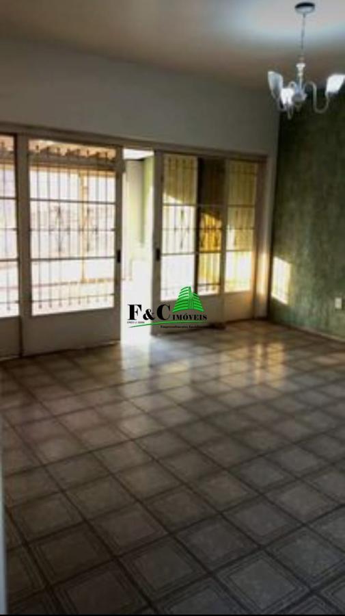 Casa à venda com 3 quartos, 250m² - Foto 3