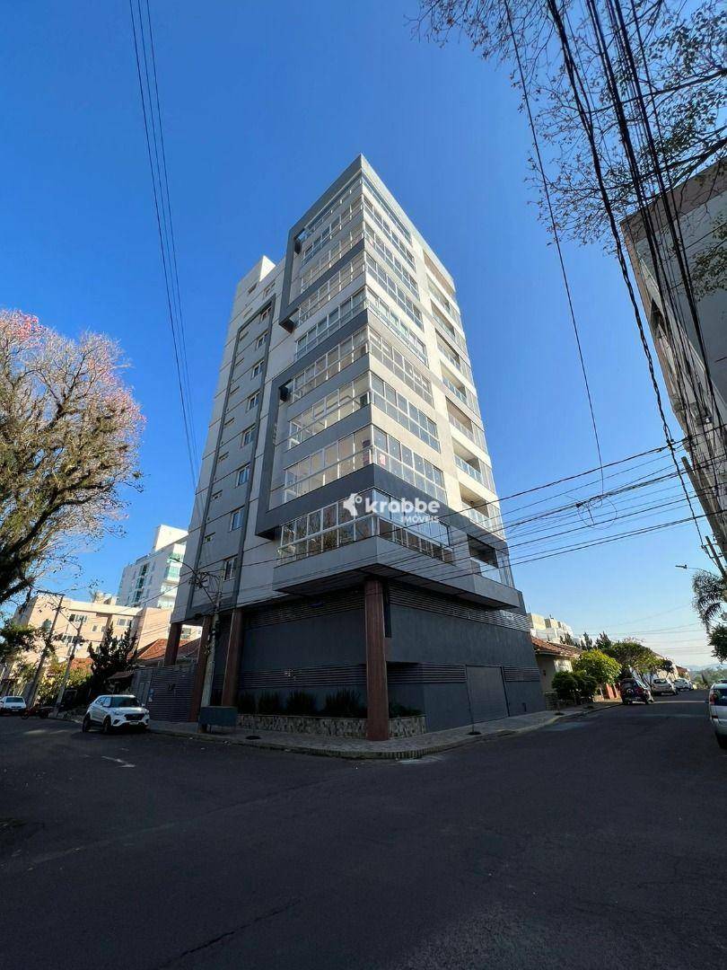 Apartamento à venda com 3 quartos, 235m² - Foto 1