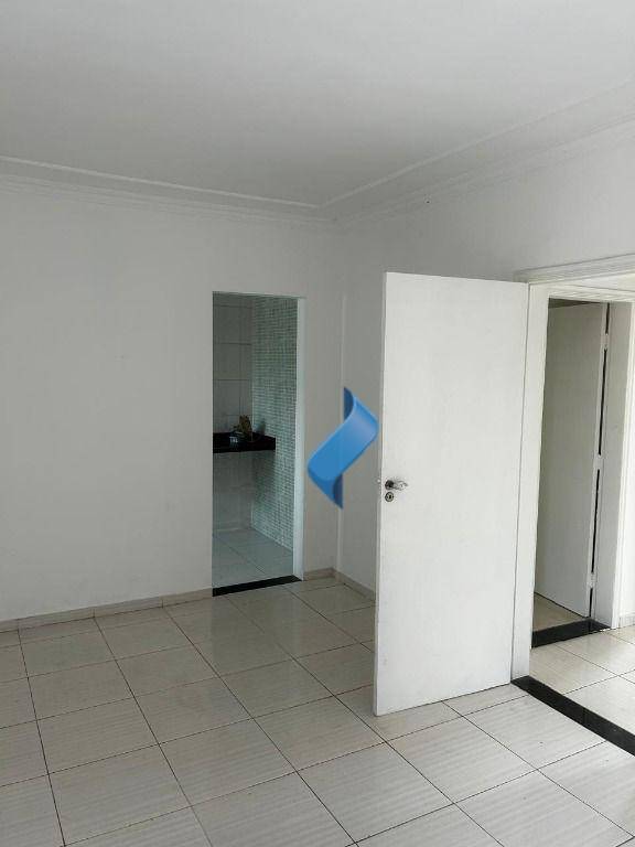 Casa à venda com 3 quartos, 175m² - Foto 11