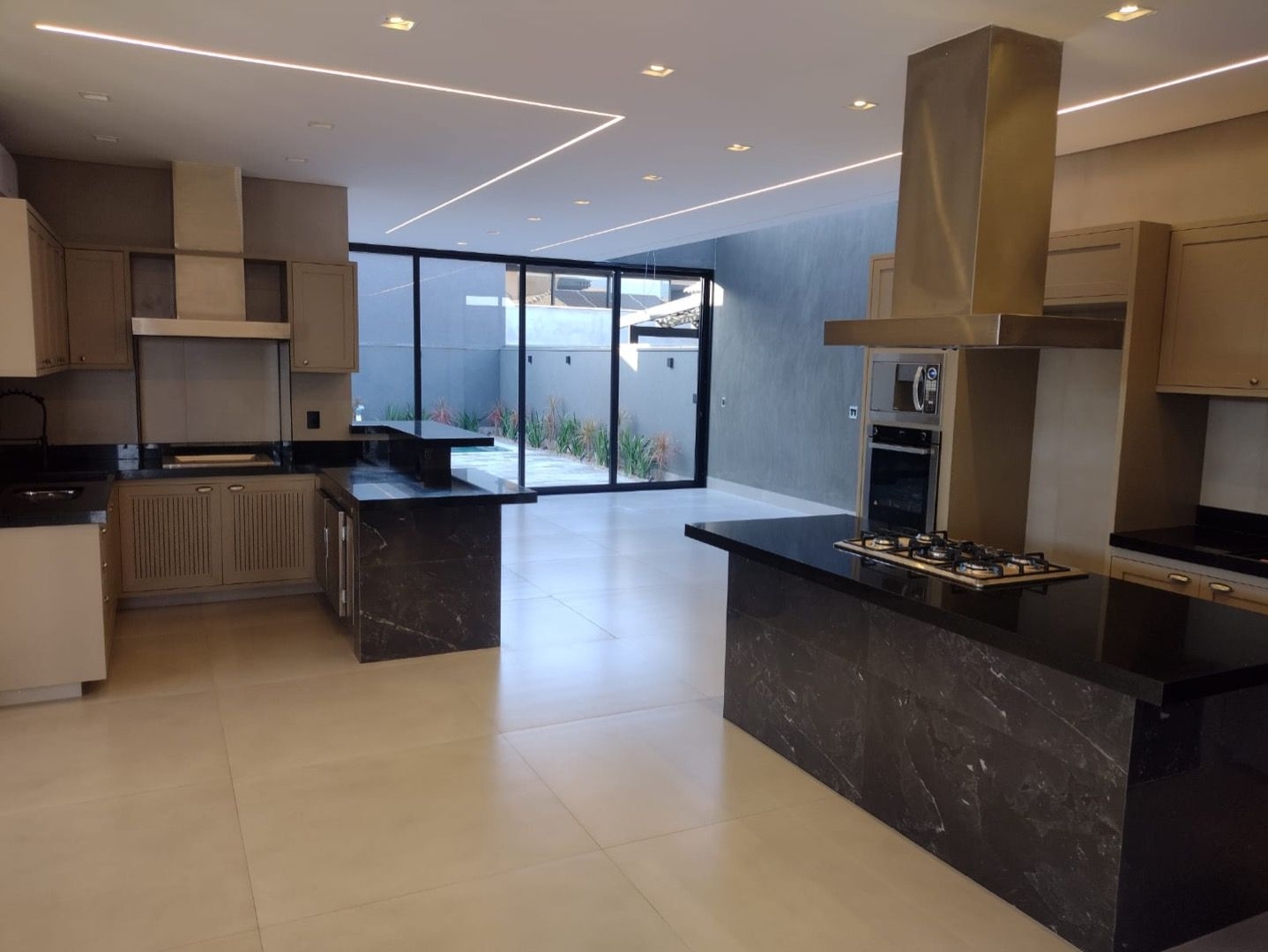 Casa à venda com 3 quartos, 275m² - Foto 9