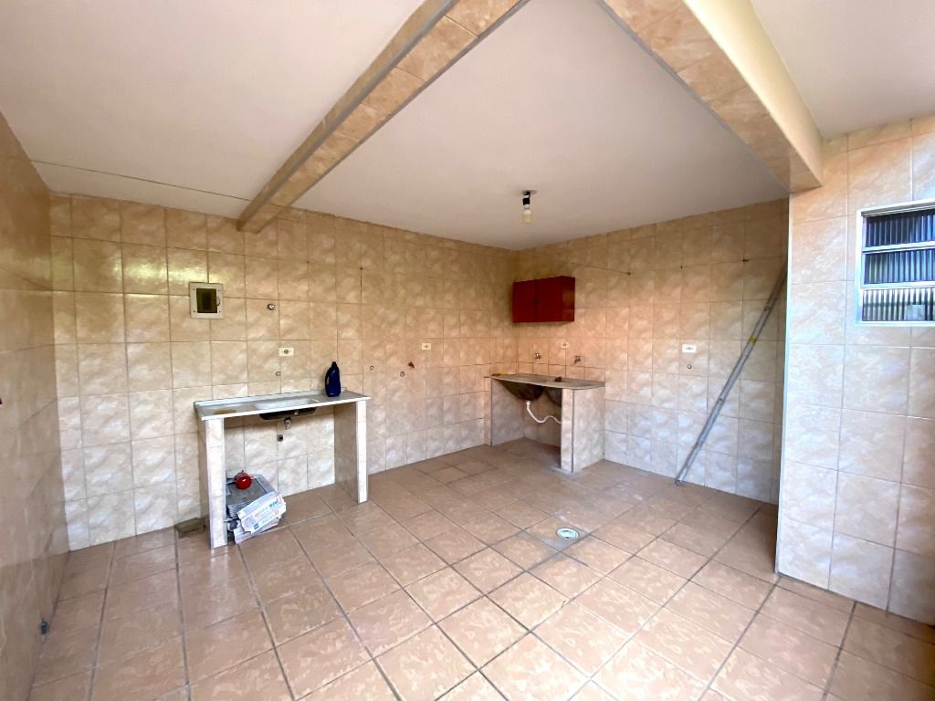 Casa à venda com 2 quartos, 156m² - Foto 12