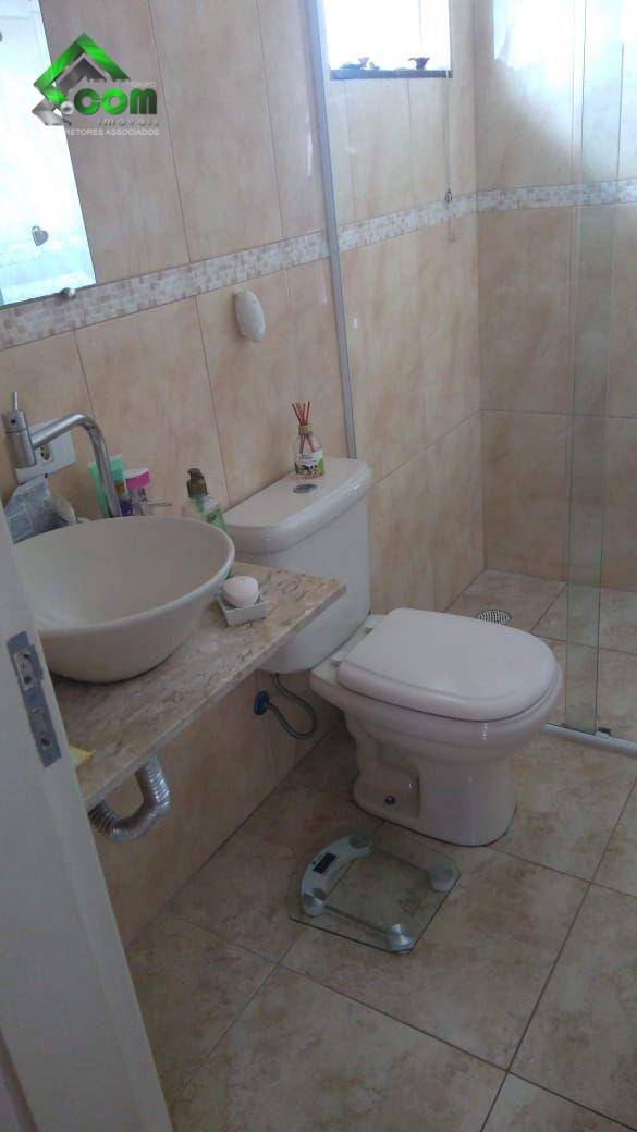 Casa à venda com 3 quartos, 200m² - Foto 9