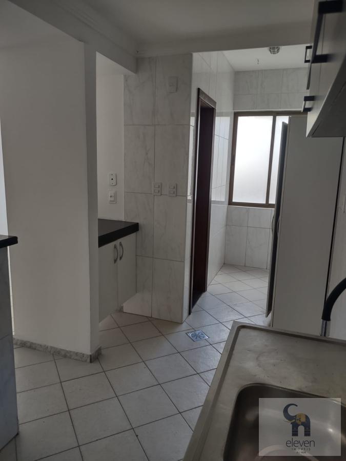 Apartamento à venda com 2 quartos, 64m² - Foto 14