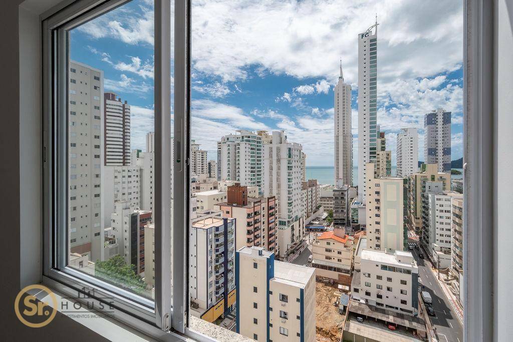 Cobertura à venda com 3 quartos, 240m² - Foto 4